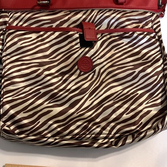 Dana Buchman large red tote with padded laptop pocket - Picture 10 of 17